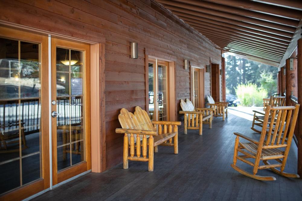 John Muir Lodge Hume Exterior photo