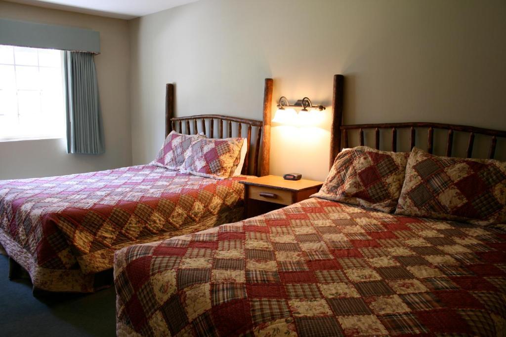 John Muir Lodge Hume Room photo