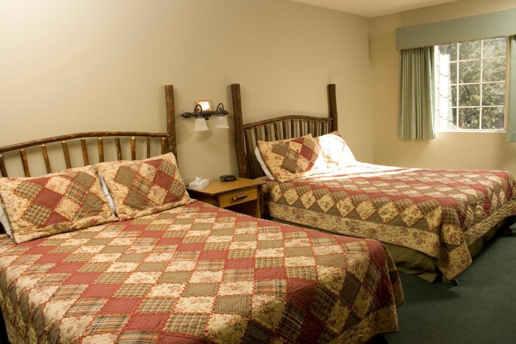 John Muir Lodge Hume Room photo